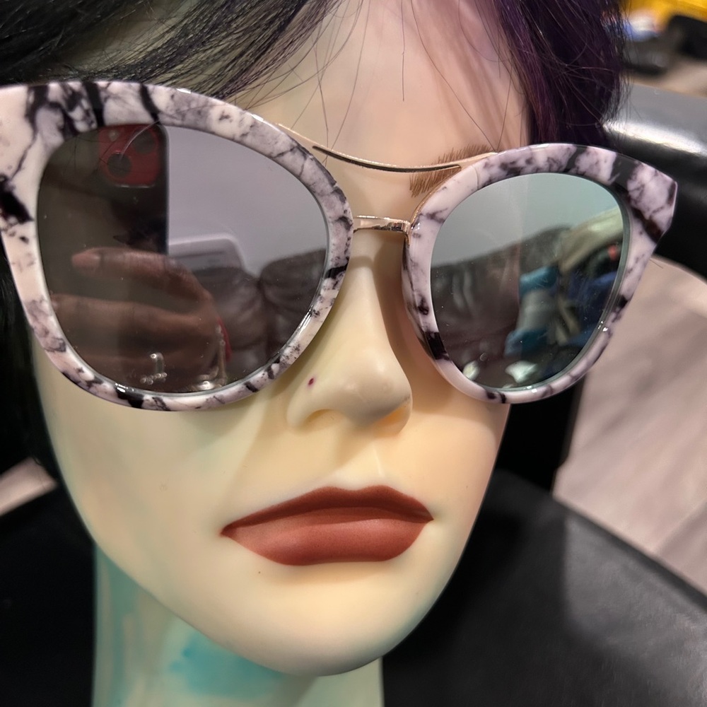 Guess Marble Patterned Sunglasses - image 1